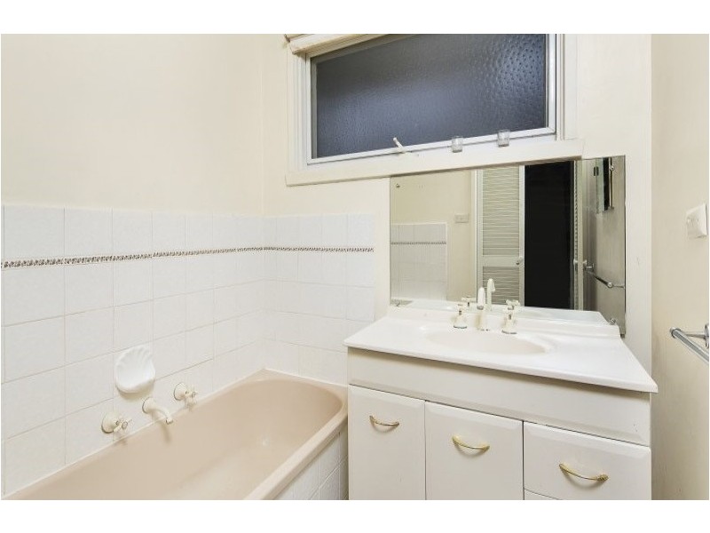 4 Crosbie Court, Sunbury VIC 3429