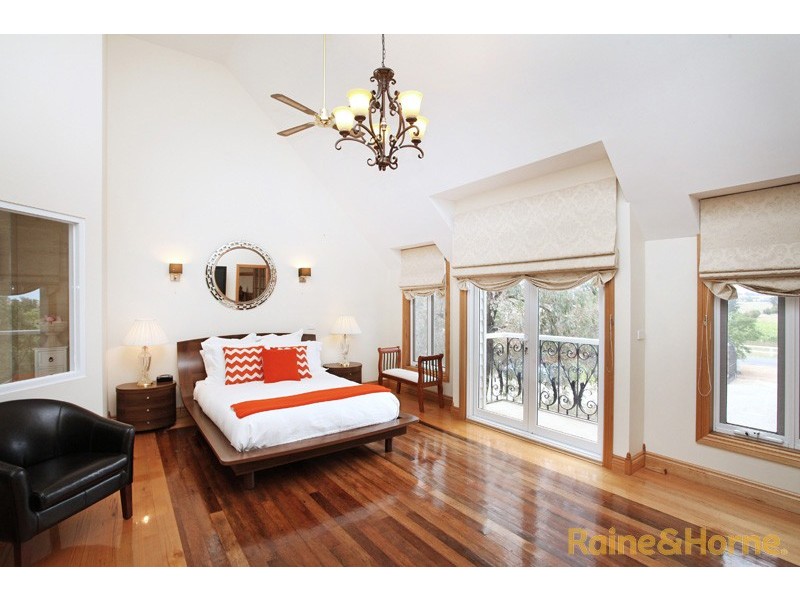 552-554 Leakes Road, Plumpton VIC 3335