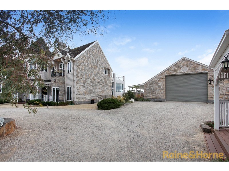 552-554 Leakes Road, Plumpton VIC 3335