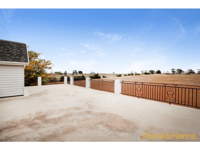 552-554 Leakes Road, Plumpton VIC 3335