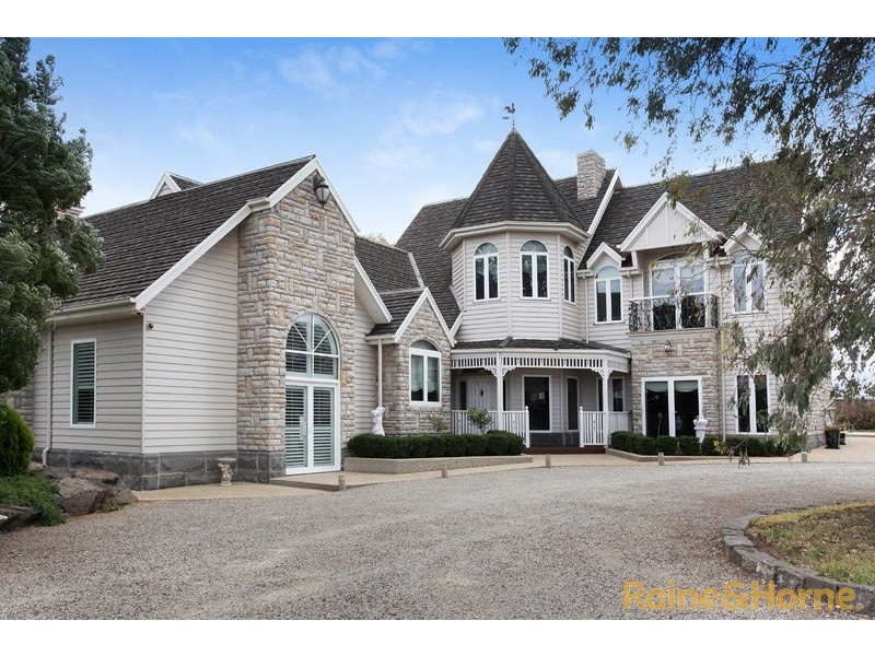 552-554 Leakes Road, Plumpton VIC 3335