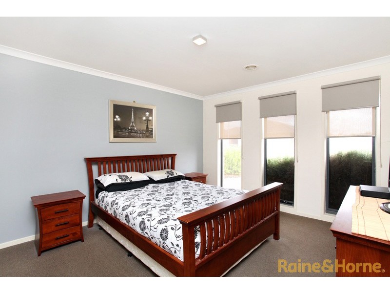 2 Melrome Court, Kurunjang VIC 3337