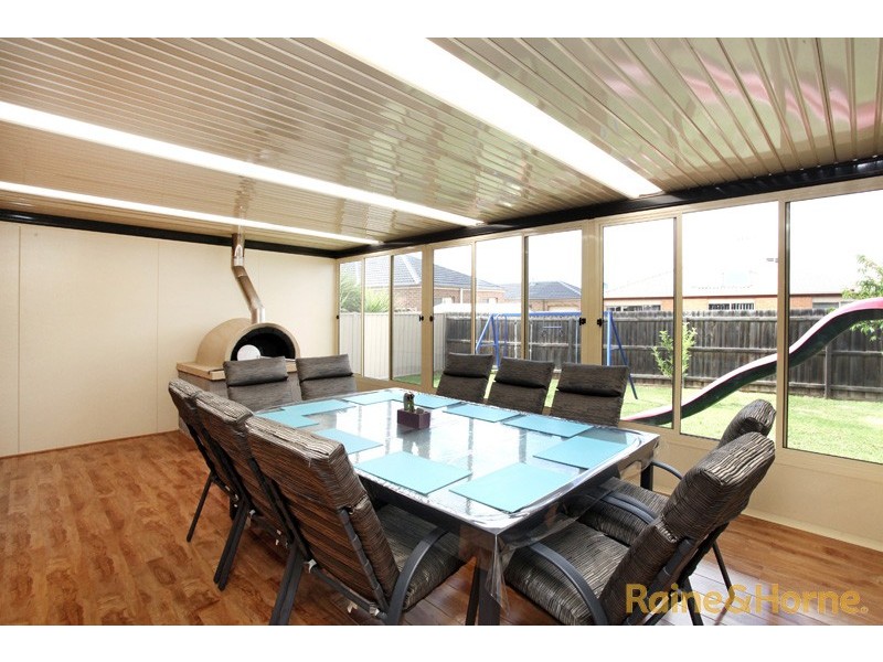 2 Melrome Court, Kurunjang VIC 3337