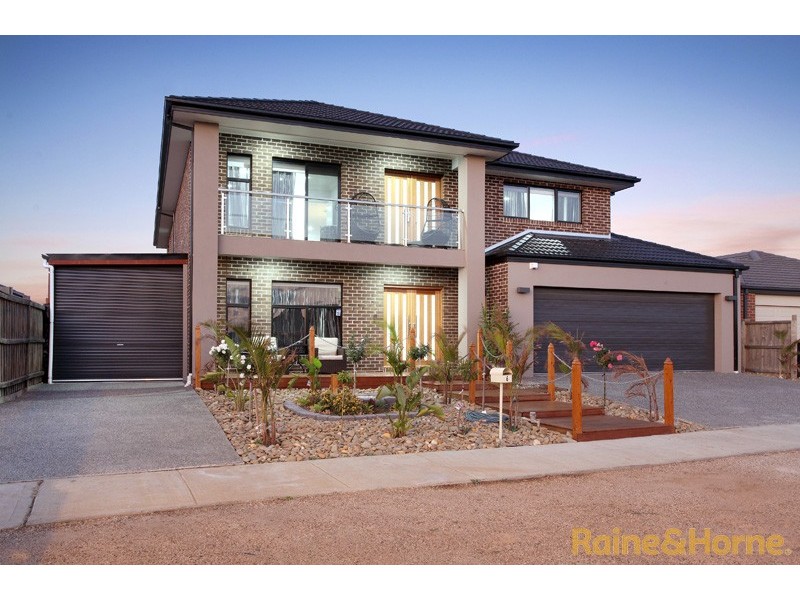 6 Nantha Way, Brookfield VIC 3338