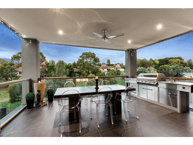 40 Laurence Avenue, Airport West VIC 3042