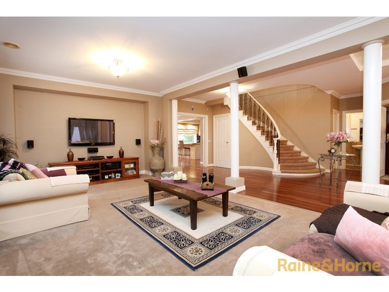 24 Castlewellan Blvd, Hillside VIC 3037