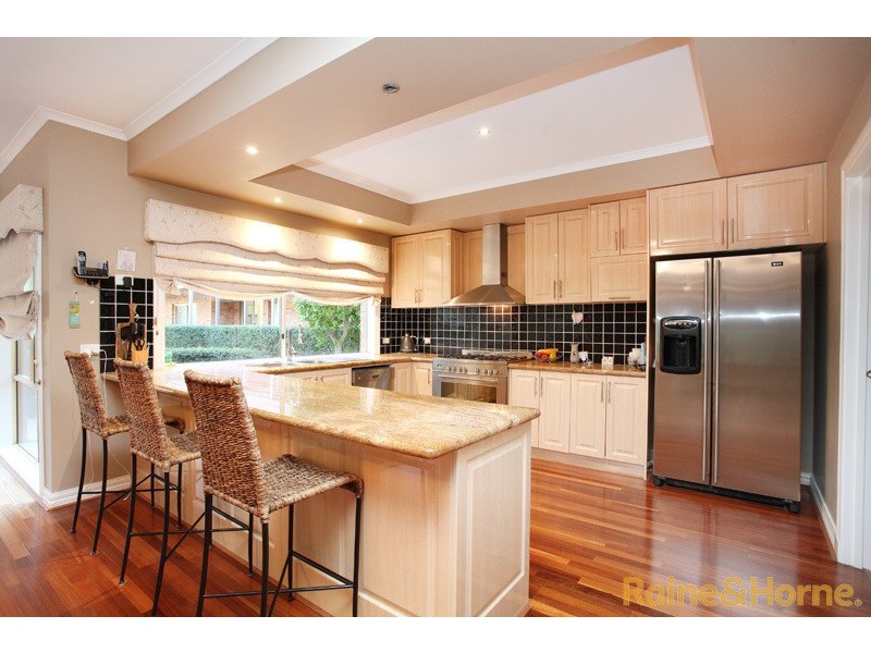 24 Castlewellan Blvd, Hillside VIC 3037