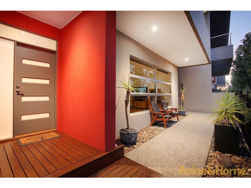 9 Coppin Lane, Caroline Springs VIC 3023