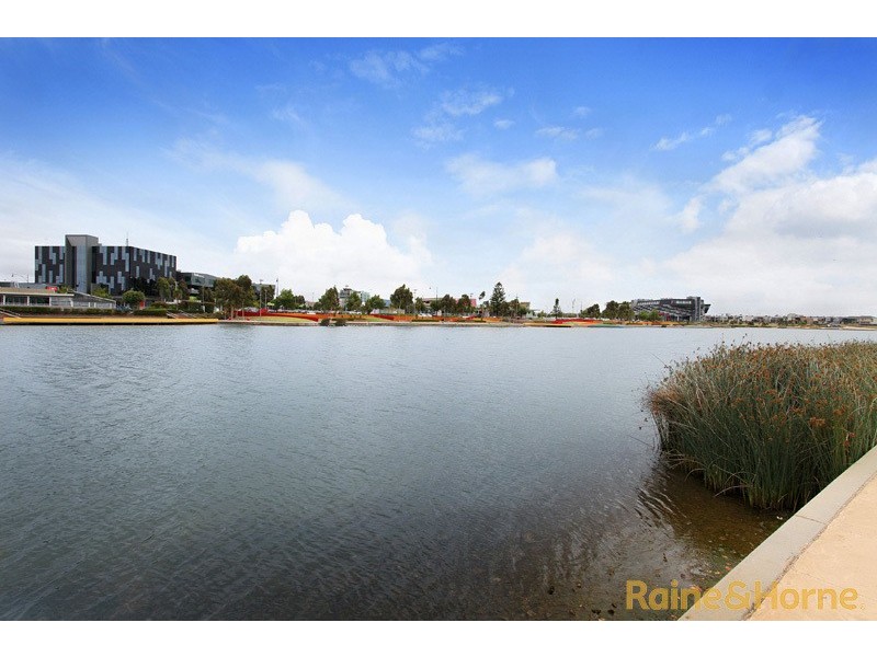 9 Coppin Lane, Caroline Springs VIC 3023