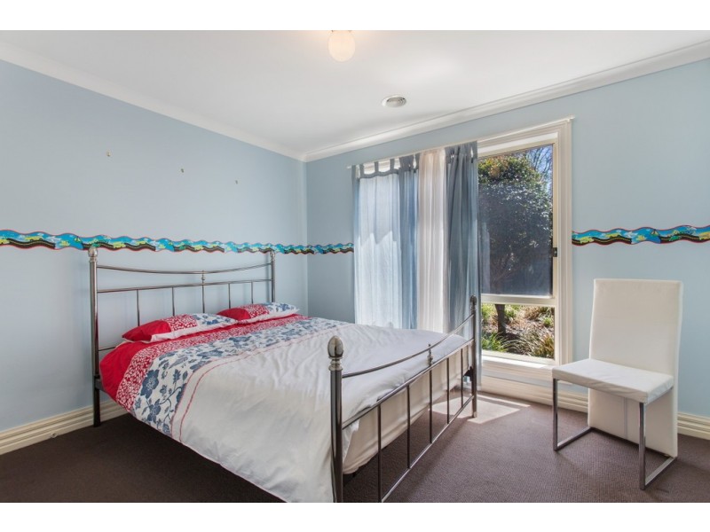 5 Cassan Way, Caroline Springs VIC 3023