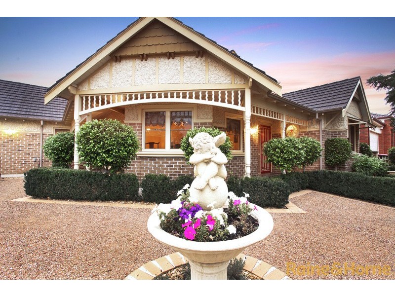 3 Tyrell Walk, Caroline Springs VIC 3023