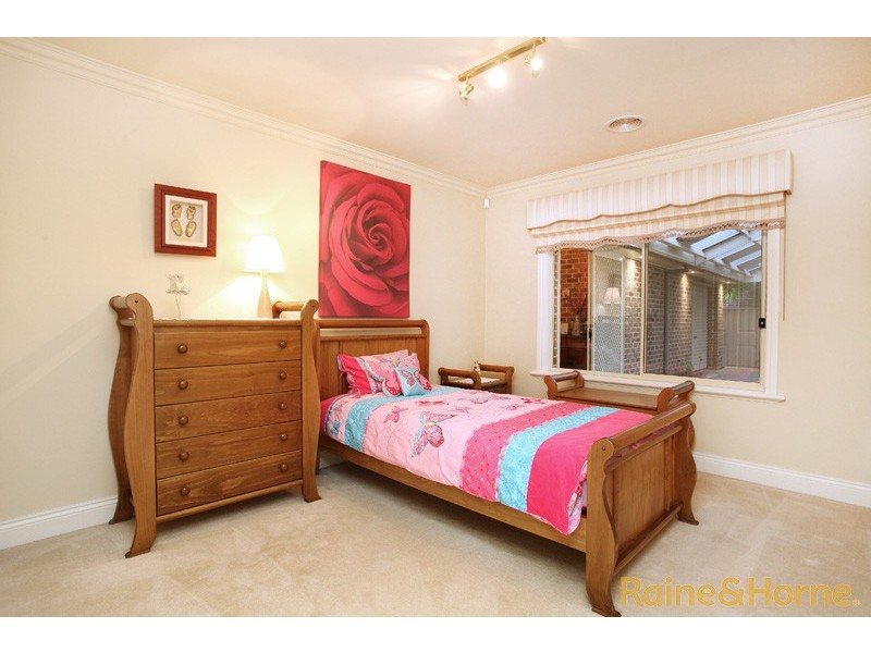 3 Tyrell Walk, Caroline Springs VIC 3023