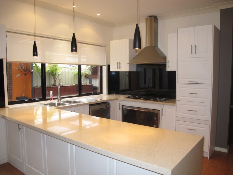 7 Hampstead Green, Caroline Springs VIC 3023