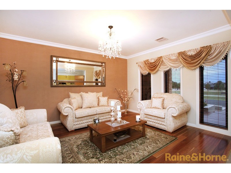 47 George Street, Taylors Hill VIC 3037