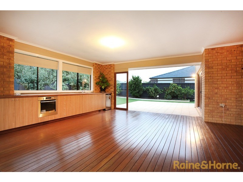 47 George Street, Taylors Hill VIC 3037