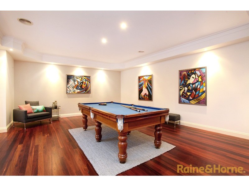 6 Grange Terrace, Taylors Hill VIC 3037