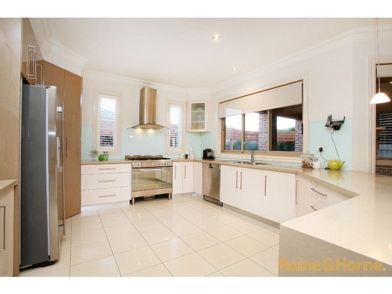 42 George Street, Taylors Hill VIC 3037