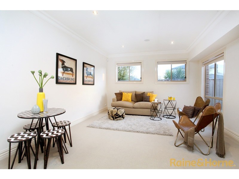 42 George Street, Taylors Hill VIC 3037