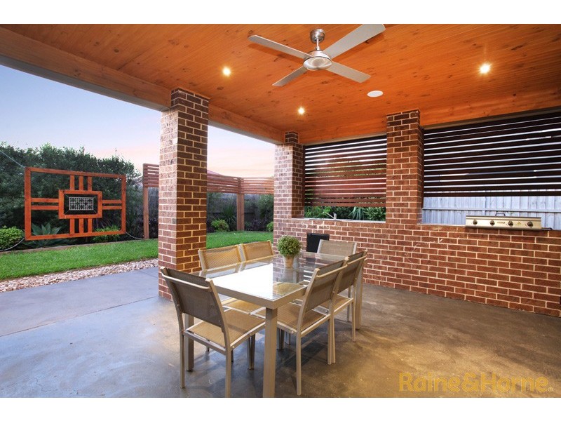 42 George Street, Taylors Hill VIC 3037