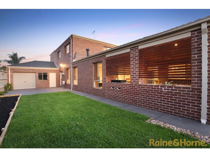 42 George Street, Taylors Hill VIC 3037