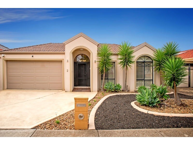 2 Brighton Place, Taylors Hill VIC 3037