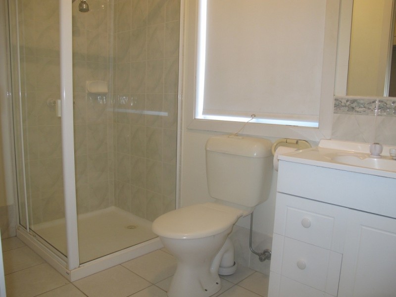 5 Stoneman Turn, Caroline Springs VIC 3023