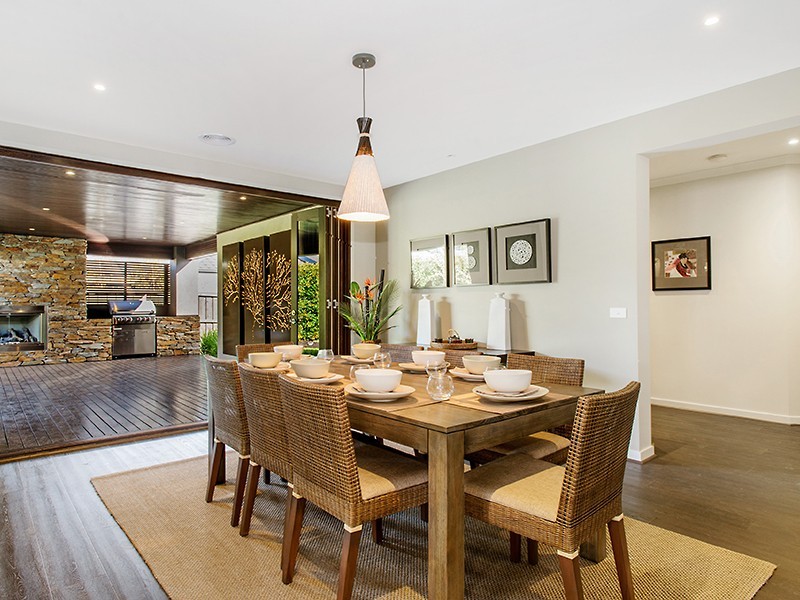 17 Peppermint Grove, Taylors Hill VIC 3037