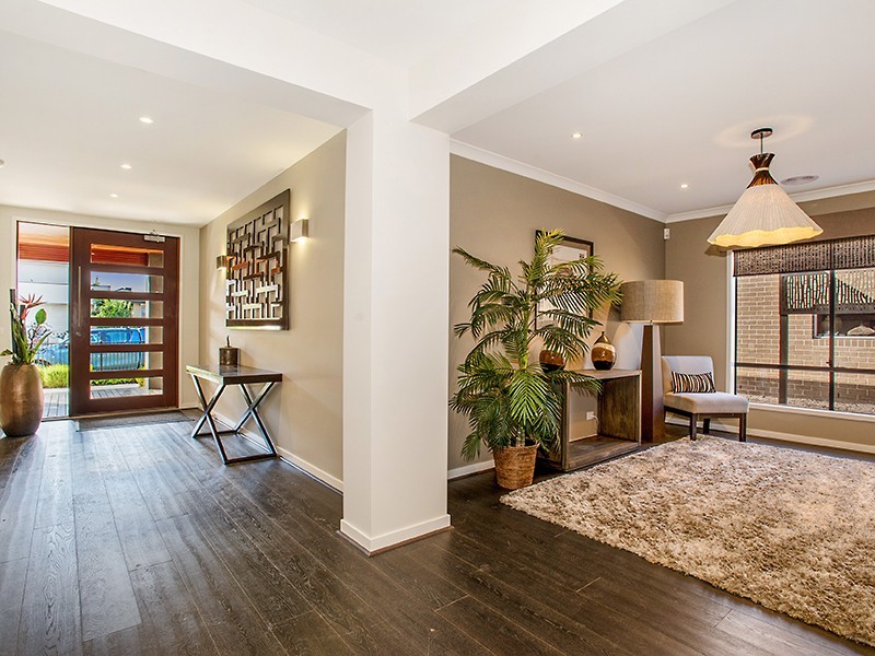 17 Peppermint Grove, Taylors Hill VIC 3037