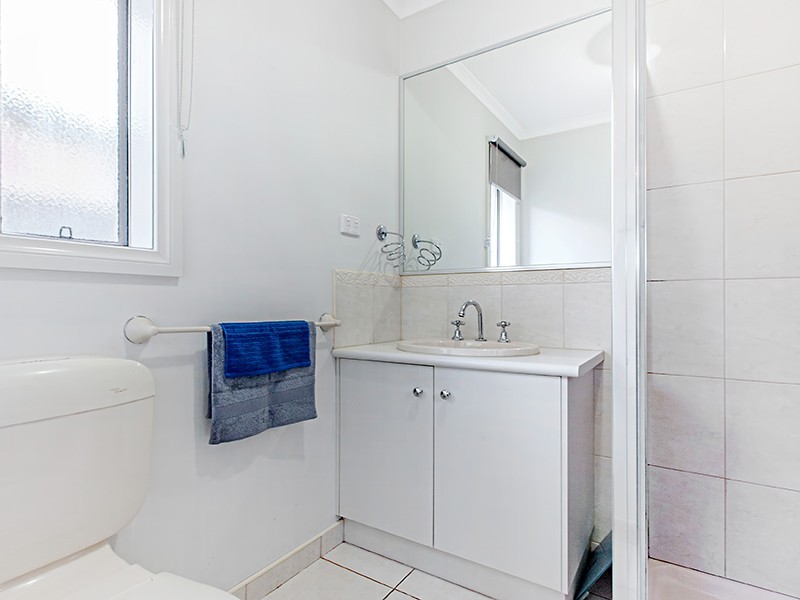 33 Klippel Way, Caroline Springs VIC 3023