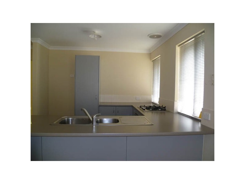 8 Kelso Lane, Greenfields WA 6210