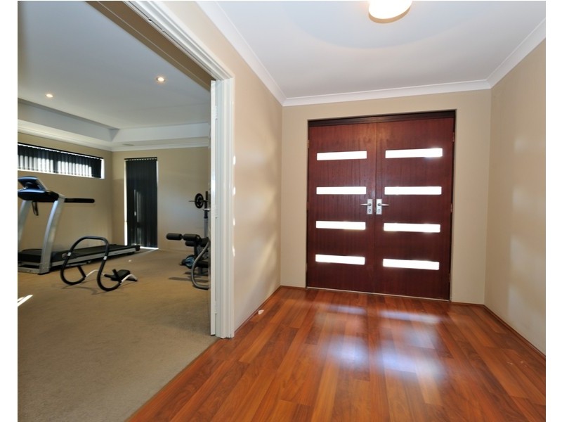 15 Shivery Fairway, Secret Harbour WA 6173