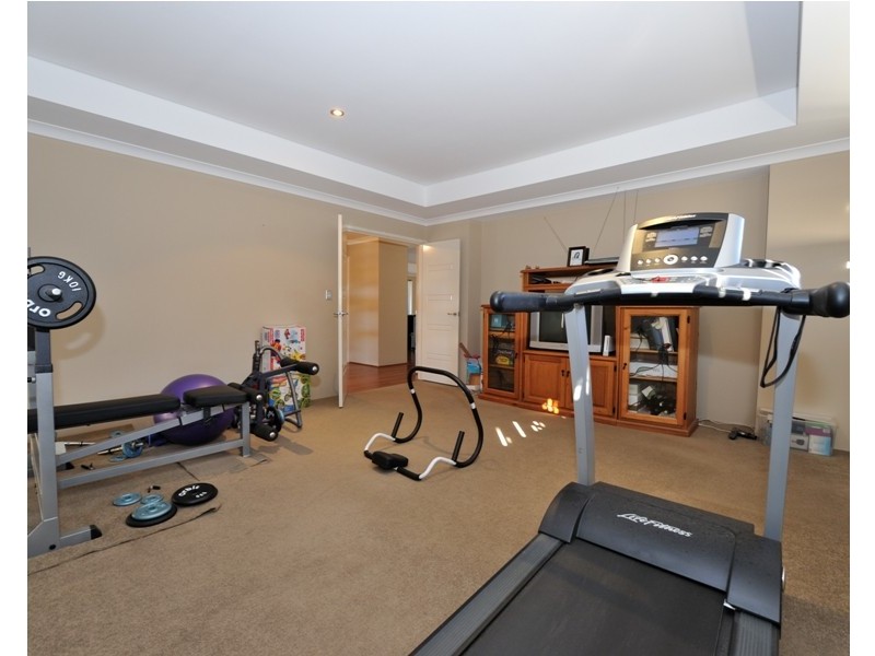 15 Shivery Fairway, Secret Harbour WA 6173