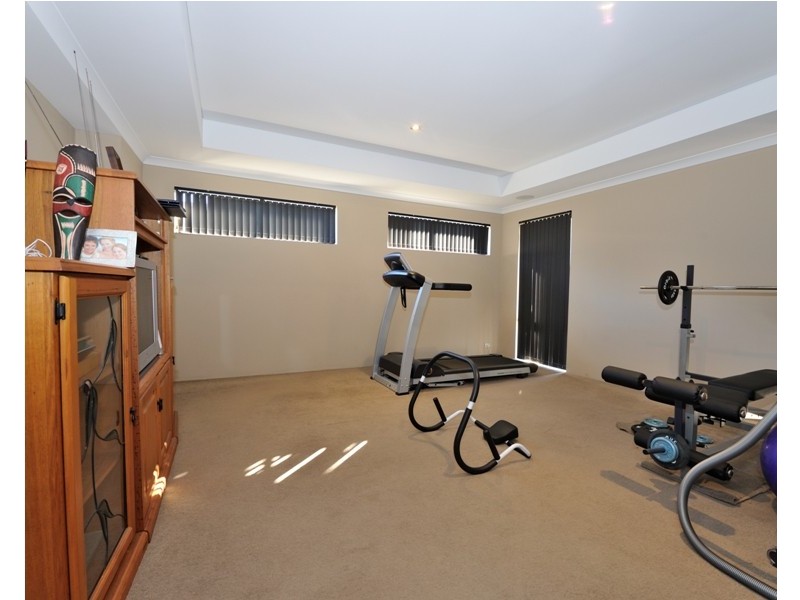 15 Shivery Fairway, Secret Harbour WA 6173