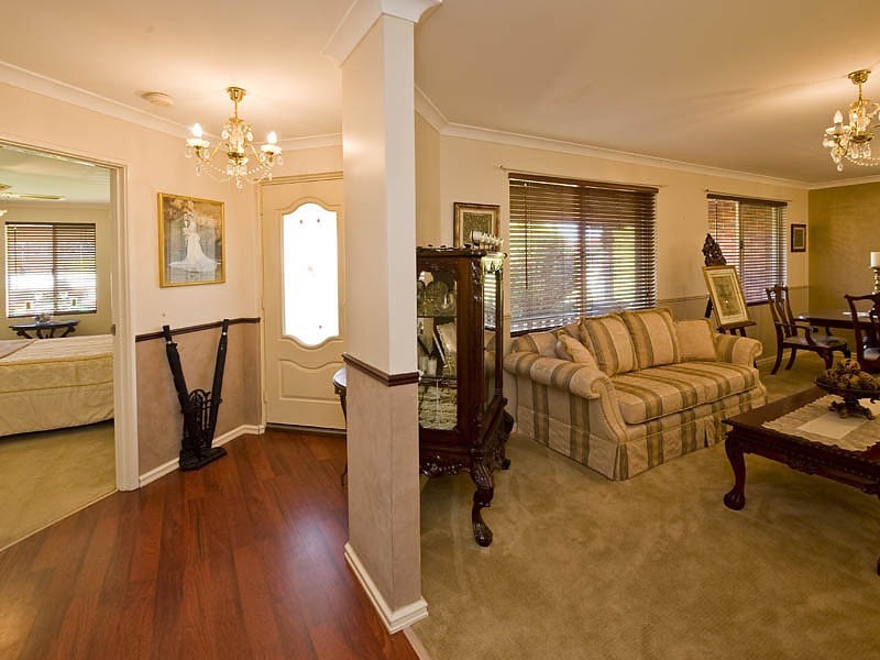 6 Latiano Green, Secret Harbour WA 6173