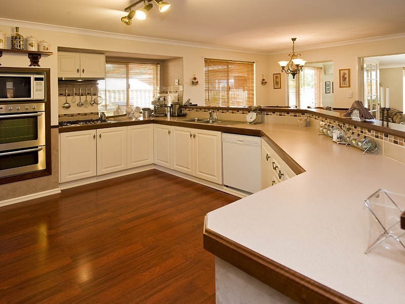 6 Latiano Green, Secret Harbour WA 6173