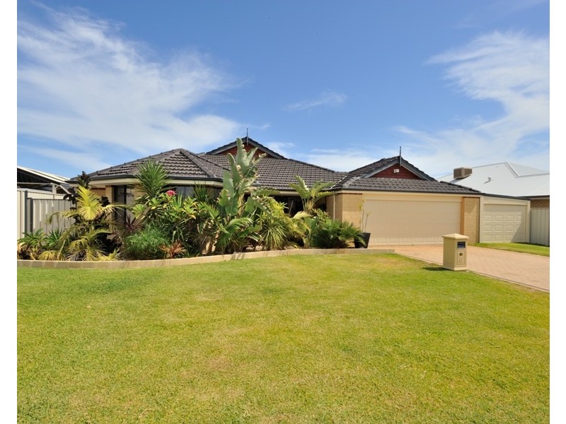6 Yampi Vale, Secret Harbour WA 6173