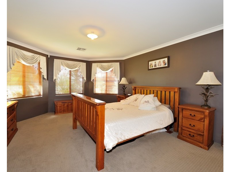6 Yampi Vale, Secret Harbour WA 6173