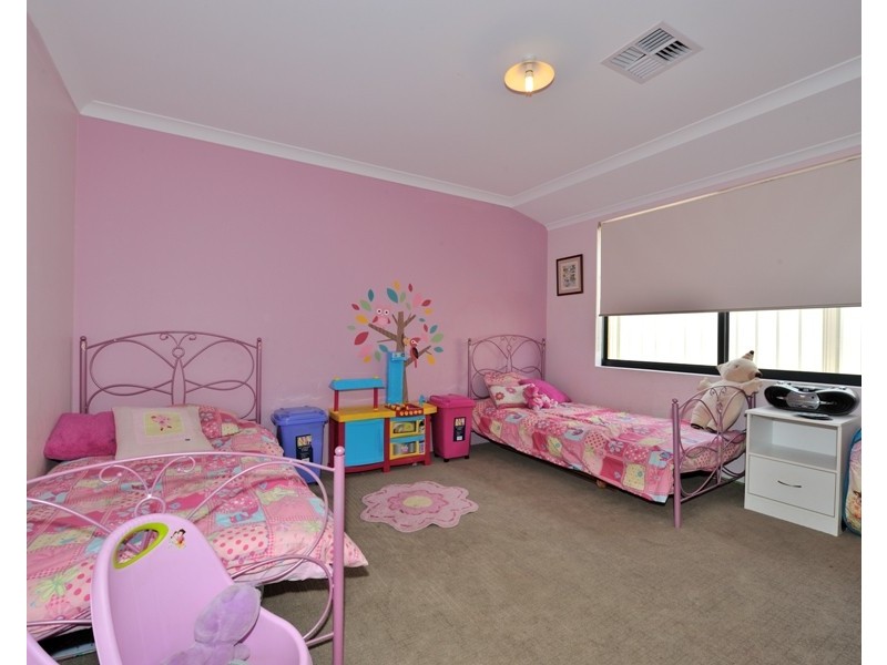 6 Yampi Vale, Secret Harbour WA 6173