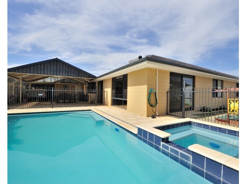 6 Yampi Vale, Secret Harbour WA 6173