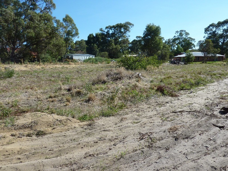 11 Figtree Lane, Golden Bay WA 6174