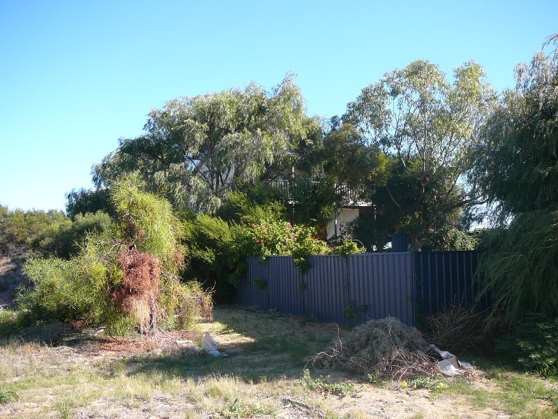 37 Yaringa St, Golden Bay WA 6174