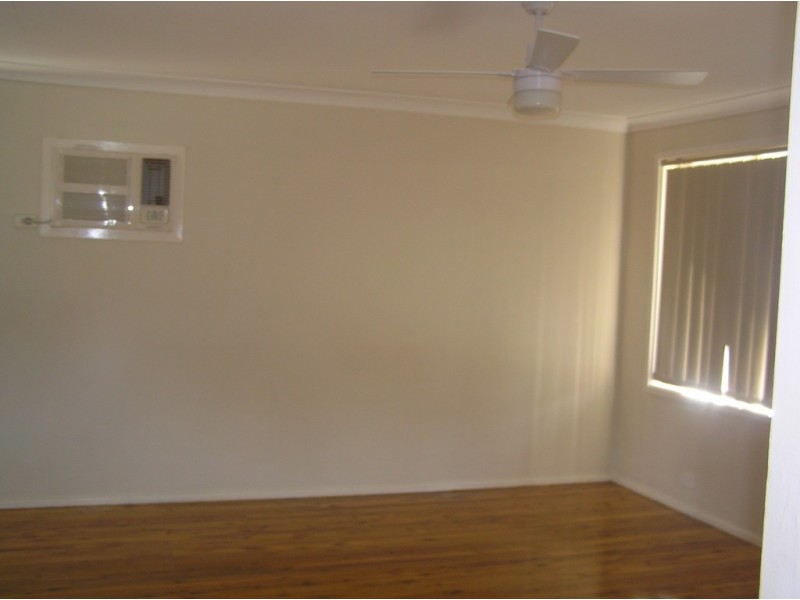 33 Carinda Drive, South Penrith NSW 2750