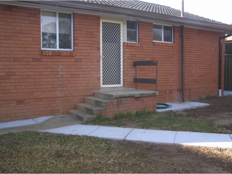 33 Carinda Drive, South Penrith NSW 2750