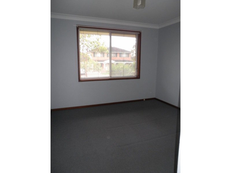 9 Kinmont Road, South Penrith NSW 2750