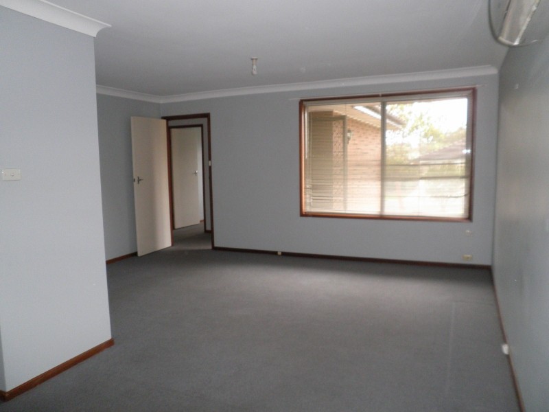 9 Kinmont Road, South Penrith NSW 2750