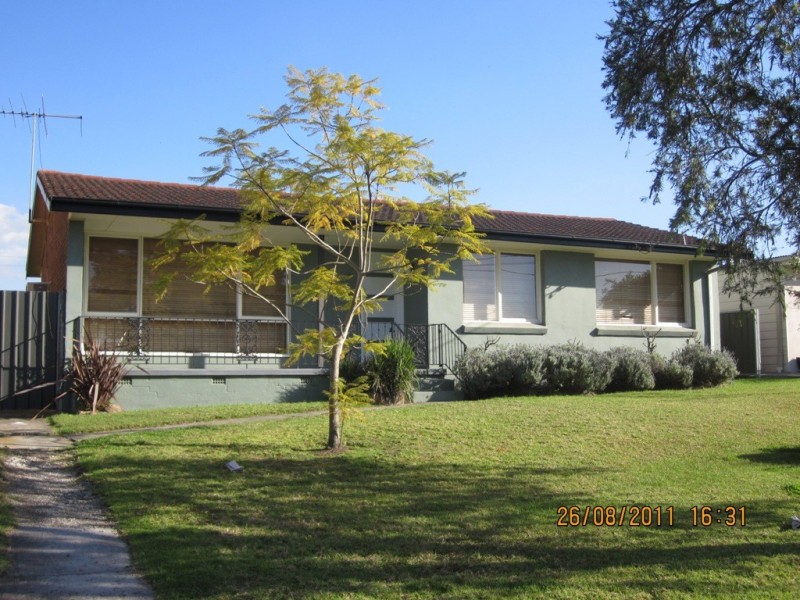 28 Chesterfield Rd, South Penrith NSW 2750