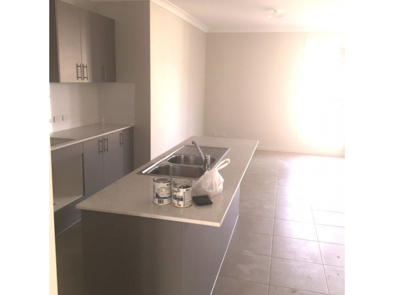 84 (Lot 2231) William Hart Crescent, Penrith NSW 2750