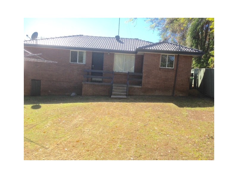 9 Kinmont Road, South Penrith NSW 2750