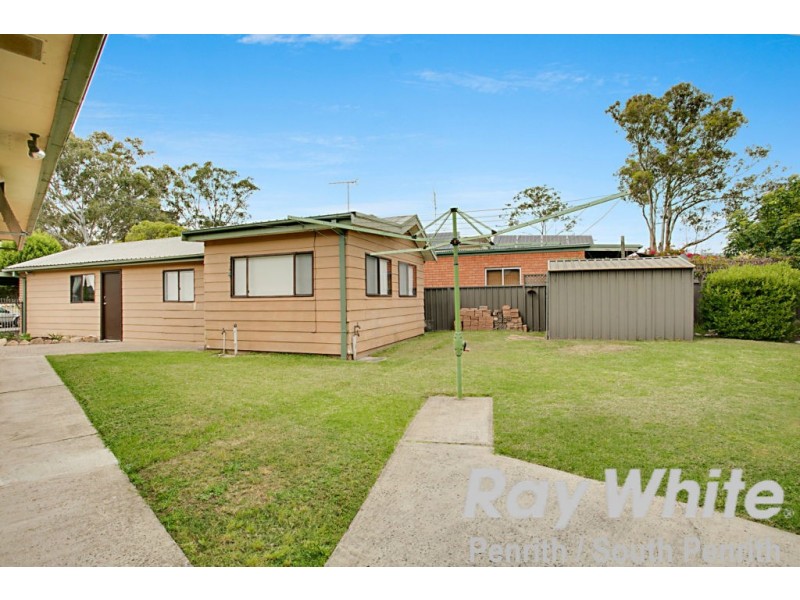 3 Kiaka Crescent, Jamisontown NSW 2750