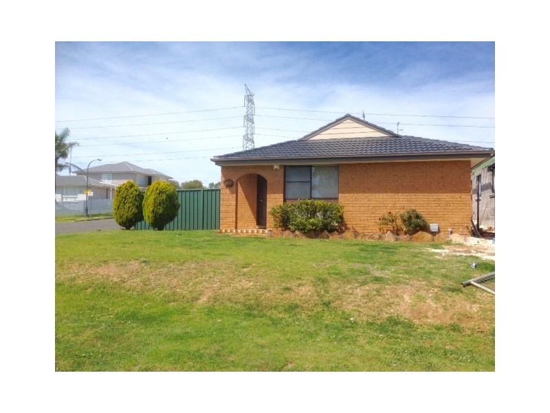 57 Corio Drive, St Clair NSW 2759